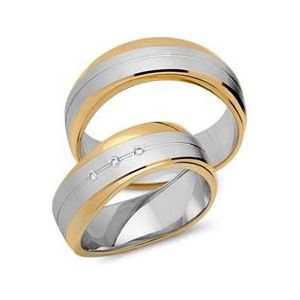 Trouwringen 8 karaat geel-wit goud 3 Diamanten