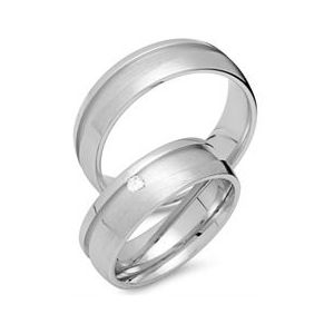 Trouwringen 8 karaat witgoud met Diamant
