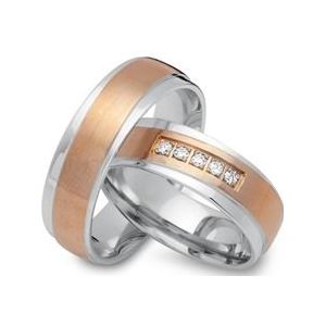 Trouwringen 8 karaat rood-wit goud 5 briljanten