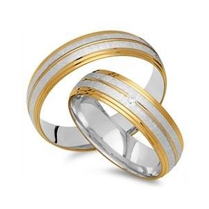Trouwringen 8 karaat geel witgoud met Diamant