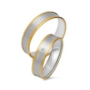Trouwringen 8 karaat geel witgoud met Diamant