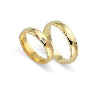 Trouwringen 8 karaat geelgoud met Diamant