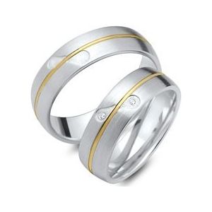 Trouwringen 8 karaat geel-wit goud 2 Diamanten