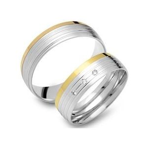Trouwringen 8 karaat geel-wit goud 3 Diamanten