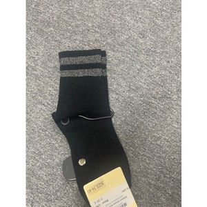 Sokken met zilveren boord bovenaan