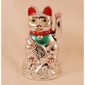 Maneki Neko zwaaiende gelukskat geluksbrenger - kunststof - zilverkleurig - 11,5x7cm