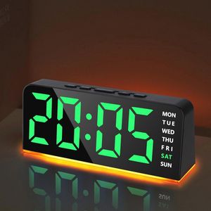 Digitale LED Wekker met Grote Cijfers en Nachtlampje - Instelbare Helderheid, Dubbele Alarmen, 12/24 Uur