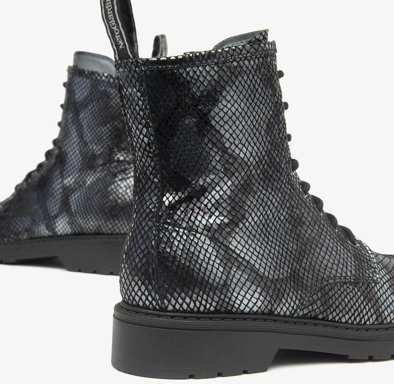 Nerogiardini - Turandot Tr Padova - Lichte Zwarte Laarzen - Enkellaarsjes