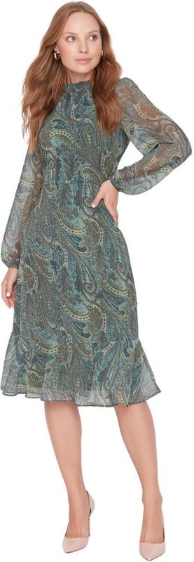 Trendyol Lila Midi-Jurk Van Chiffon Met Patroon, Gevoerd En Volants Twoaw23El01436