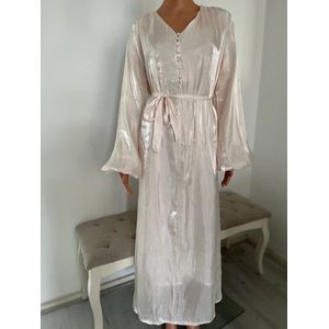 Lange Glanzende Jurk Dames-Casual en Feestelijk - Met Knoopjes en Ceintuur-Glanzend Satijnlook- Champagnekleur - Elegante Maxi Jurk met Ceintuur-maat M/L- lange dames jurk zalm-