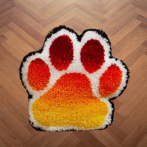 Knoop je eigen mat honden poot oranje, DIY kit, Latch hook set, smyrna, 50 x 50 cm