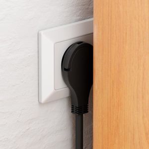 Mrs. Jones Premium Verlengdoos 3-voudig Plat Design 30m Kabel Zwart - Schakelaar - Robuust