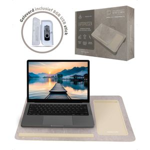 TrueLogic Alpha Laptop standaard - Laptoptafel - Bedtafel - Laptopkussen - Laptopstandaard - Voor laptops t/m 17 inch - Geleverd inclusief 8 GB usb stick - Cinnamon Luxe