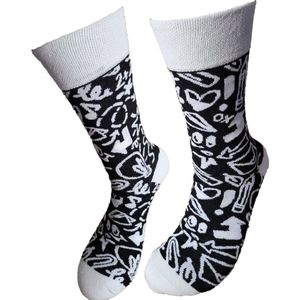Verjaardag cadeau - Grappige sokken - Zwart Wit Cartoon sokken - Leuke sokken - Vrolijke sokken – Valentijn Cadeau - Luckyday Socks - Cadeau sokken - Socks waar je Happy van wordt – Maat 42-47