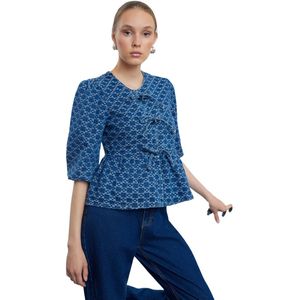 Trendyol Donkerblauwe Denim Blouse Met Korte Mouwen En Strik Aan De Voorkant Twoaw25Bz00157