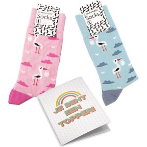 Cadeau Setje Kraamverzorgster Ooievaar Sokken | Bedankje kraamhulp | Vrolijke ooievaar zorgsokken roze en blauw + kaart je bent een topper