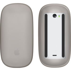 kwmobile Siliconen beschermhoes geschikt voor Apple Magic Mouse 1 / 2 - Zachte muis hoes - Meer grip - Deels doorschijnend - zwart