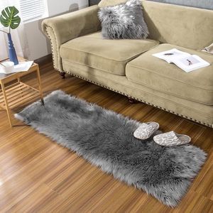 Schapenvacht Tapijt, Imitatiebont Lamsvacht, Schapenvel Imitatievacht | Kunstbont Tapijt Slaapkamer Woonkamer | Wasbaar Bont Tapijt, Decoratiebont | Donkergrijs - 50x150cm Rechthoek