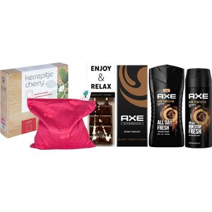 Axe Cadeauset Warme Kerst Chocolade & Warmtekussen Dark Temptation - Axe Aftershave 100 ml Dark Temptation - Axe Deo Spray 150 ml Dark Temptation - Axe Showergel 250 ml Dark Temptation - Kersepittje Warmtekussen Classic 27x27cm