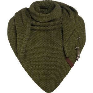 Knit Factory Coco Gebreide Omslagdoek - Driehoek Sjaal Dames - Dames sjaal - Wintersjaal - Stola - Wollen sjaal - Groen gemelêerde sjaal - Mosgroen/Khaki - 190x85 cm - Inclusief sierspeld