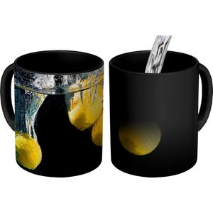 Magische Mok - Foto op Warmte Mokken - Koffiemok - Citroen - Fruit - Stilleven - Water - Geel - Magic Mok - Beker - 350 ML - Theemok