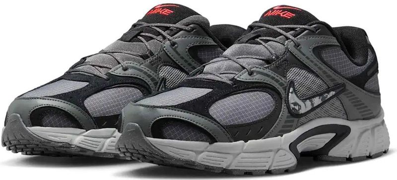 Nike - V5 - Sneakers - Zwart