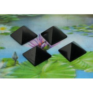 Shungiet - shungite piramide 30 mm (set van 4)