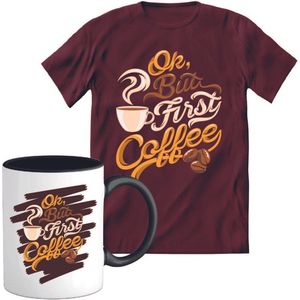 T-Shirtknaller T-Shirt met Koffiemok | Ok, But First Coffee - Koffie Kleding | Heren / Dames Shirt met Mok Cadeau | Kleur rood | Maat L