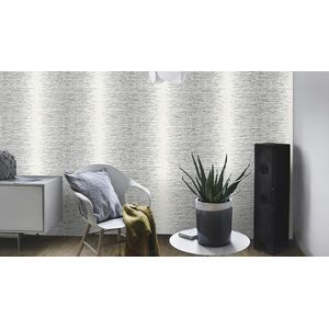 Behang – wit vliesbehang in 3D-look met fijne lijnen in metallic zilver en grijs – 10,05 m x 53 cm (l x b)