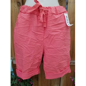 Dames korte broek met aantrekkoord koraal rood One size 38/44