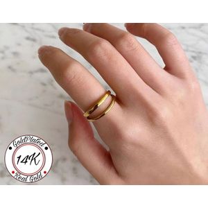 Soraro Dubbele Verstelbare Ring | 14K Goldplated | Goud | One size fix all | Soraro | Dubbele Ring | Cadeau Voor Haar | Cadeau Voor Vriendin | Verjaardag Cadeau | Moederdag Cadeau | Cadeau Ideeën