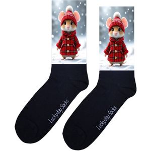 Muis - Opkikker - Grappige sokken - Valentijns cadeau - Verjaardag cadeau - Sint cadeau - Leuke sokken - Sneeuw - Natuur - Vrolijke sokken - Cadeautje - Grappige cadeau - Kerstsokken - Vaderdag - Moederdag - Socks maken Happy - 37-44