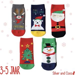 SilverAndCoco® - 5 Paar Kinder Kerstsokken 3 4 5 Jaar / Vrolijke Happy Kerst Sokken Kerstman Rendier / Leuke Grappige Dikke Warme Huissokken Kerstcadeau kinderen / Wintersokken jongens meisjes Kleding Cadeautje Kind - Sokjes