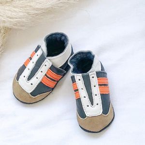 Baby Dutch - River - Schoentjes - Sand - Suède - Klittenbandsluiting