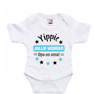 Bellatio Decorations Baby rompertje - yippie jullie worden opa en oma - blauw - kraam cadeau 56