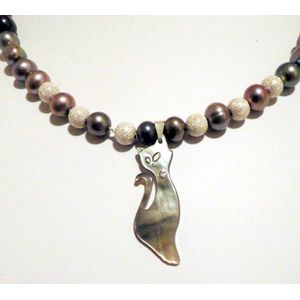 Hetty""s - Zwarte parelketting - Hanger kat - echt zilveren sluiting en kralen