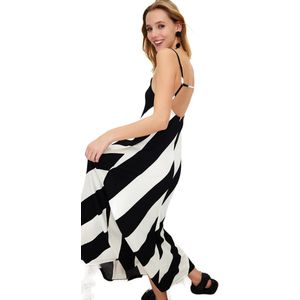 Trendyol Bruine Effen A-Lijn Maxi-Jurk Met Verstelbare Bandjes En Crêpe/Textuurbreisel Twoss24El00060