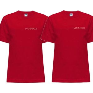 Valentijnsdag shirts set voor hem en haar - Gepersonaliseerd met jullie liefdesdatum in romeinse cijfers - Maten doorgeven via de mail - Rood - Verkrijgbaar in de maten S t/m XXL