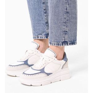 Manfield - Dames - Witte leren sneakers met denim details - Maat 40