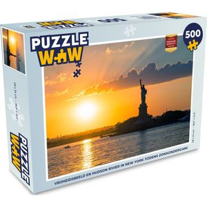 Puzzel Vrijheidsbeeld en Hudson rivier in New York tijdens zonsondergang - Legpuzzel - Puzzel 500 stukjes