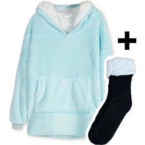 Zoem - Fleece deken met mouwen - inclusief fleece sokken - combi deal - fleece plaid - sweater -super zacht - 280 gsm - Licht blauw - trui - Snuggle - Hoodie - Snuggle Hoodie - Oversized fleece - wintertrui