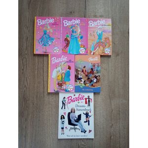 Barbie 6 x 1 - Droom Banenboek Wat Wil Jij Later Worden ? 2 - De Verhuizing Barbie Club 3 - Als Tandarts 4 - In Marokko 5 - En Shelly 6 - Als Filmster