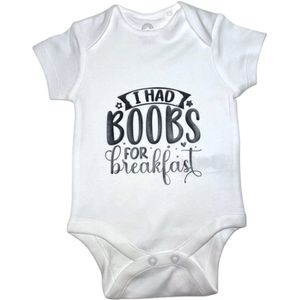 Baby romper - gepersonaliseerd - wit - i had boobs for breakfast - kraamcadeau - korte mouw - Maat 50/56 - baby body met tekst