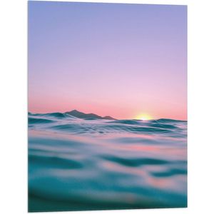 WallClassics - Vlag - De Kalme Zee met Paarskleurige Lucht - 60x80 cm Foto op Polyester Vlag