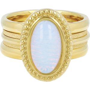 Mooie goudkleurige ringenset met Vintage eyecatcher - Bestaande uit 5 ringen die ook apart te dragen zijn - Met luxe cadeauverpakking