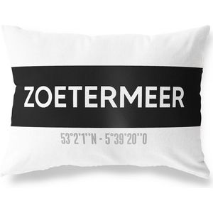 Tuinkussen ZOETERMEER - ZUID-HOLLAND met coördinaten - Buitenkussen - Bootkussen - Weerbestendig - Jouw Plaats - Studio216 - Modern - Zwart-Wit - 50x30cm