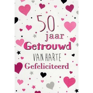 50 jaar getrouwd! Gefeliciteerd! Een bijzondere kaart met mooie hartjes, sterren en andere tekeningen in allerlei kleuren. Leuk om zo te geven of om bij een cadeau te voegen. Een dubbele wenskaart inclusief envelop en in folie verpakt.