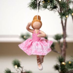 Sjaal met verhaal Hanger Vilt Ballerina Roze - Kersthanger - Decoratiehanger