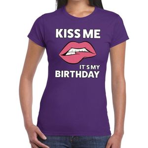 Kiss me it is my birthday t-shirt paars dames - feest shirts dames - verjaardag kleding S