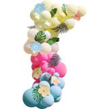 Hawaiian Tiki Balloon Arch met tropische bloemen en bladeren DIY